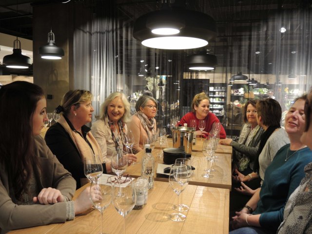 2/2019 Women&Wine-Society Anlass Globus